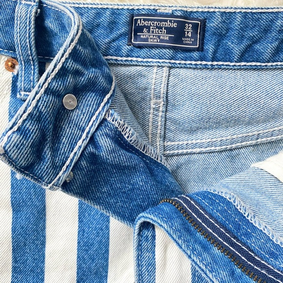 Abercrombie & Fitch Blue Denim and White Striped Mini Skirt - Picture 3 of 3